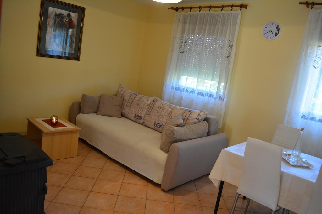 Holiday Home Lana Saborsko Exterior foto